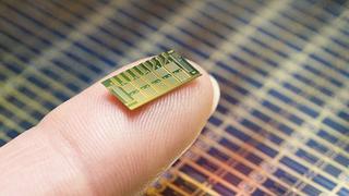 El chip anticonceptivo que puede ser apagado a control remoto