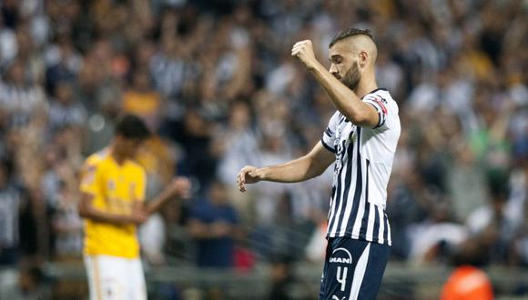 El volante argentino Nicolás Sánchez marcó el gol, de penal, con el que los Rayados del  Monterrey empataron 1-1 con los Tigres UANL en el partido de vuelta de la final de la Concachampions 2019. (Foto: AFP)