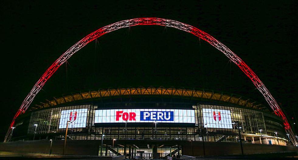 El nombre de Perú aparece en el estadio de Wembley. (Foto: captura Facebook)