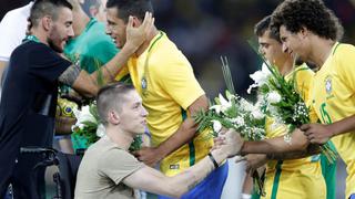 Chapecoense: emotivo homenaje a sobrevivientes en amistoso