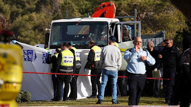 Jerusalén: Camión embiste a grupo de soldados y deja 4 muertos