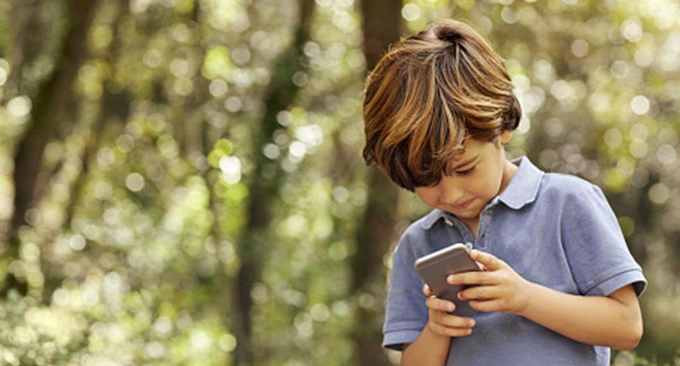 ¿Sabes cómo puedes cuidar a tu niño de los peligros del internet? Con estas herramientas lo podrás lograr. (Foto: Getty Images)