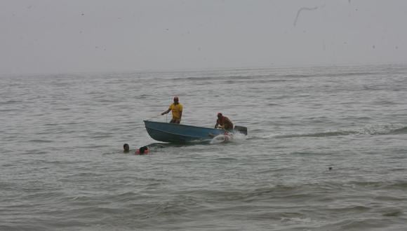 Mujer intentó ahogar a sus hijos de 4 y 8 años en playa de Ancón. (Foto referencial: USI)