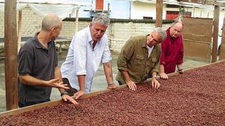 Anthony Bourdain recorrió el Perú y siguió la ruta del "mejor chocolate del mundo"