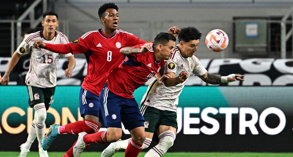 Revisa en qué horario y en qué canal pasaron México vs Costa Rica por cuartos de final de la Copa Oro. Foto: AFP