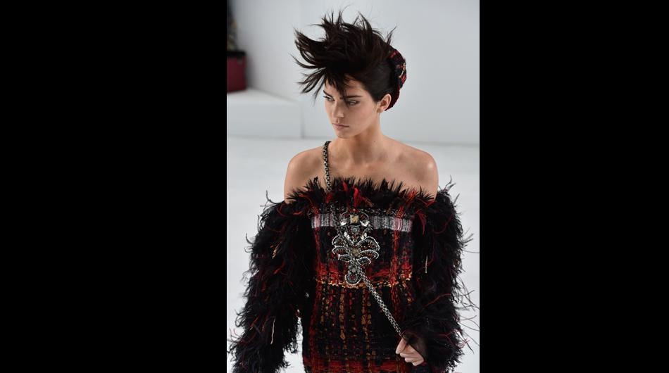 Hermana de Kim Kardashian sorprendió en desfile de alta costura - 1