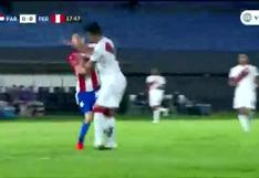 Perú vs. Paraguay: Carlos Zambrano se ganó la tarjeta amarilla por codazo a Almirón | VIDEO