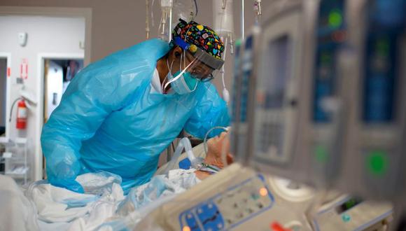 Los hospitales de EE.UU. han informado que el aumento de pacientes infectados ha aumentado en gran medida la presión sobre las instalaciones que ya estaban abrumadas por la pandemia.