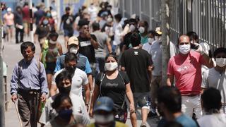 Perú continúa en lo más alto de la segunda ola de la pandemia, según expertos