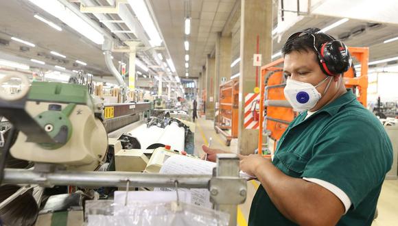 MTPE señala que la brecha del empleo formal se está reduciendo. (Foto: GEC)