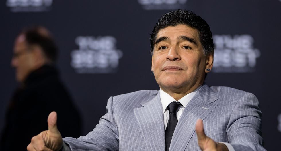 Diego Maradona felicitó a Cristiano Ronaldo por conseguir el FIFA The Best. (Foto: Getty Images)