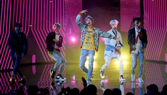La banda BTS desató una locura en sus fanáticas japonesas. (Fotos: AFP)