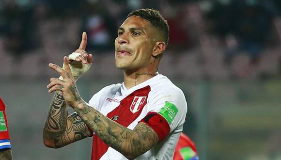 El delantero de la selección peruana reapareció en redes sociales, tras celebrar su cumpleaños número 38. (FOTO: AFP)