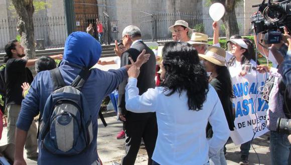Arequipa: agreden a participantes de concentración por la paz