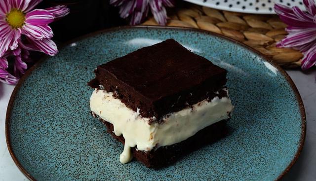 Brownie&nbsp;Sándwich de helado. (Foto: Difusión)