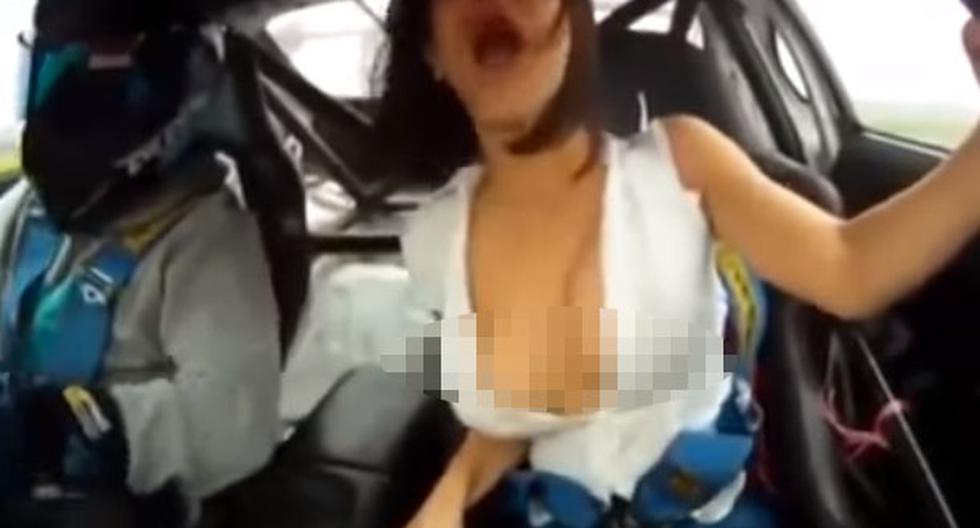 En este video de YouTube podremos apreciar cómo es que una bella conductora de tv pasa la vergüenza de su vida al mostrar de más en un programa en vivo al subirse a un carro. (Foto: captura)