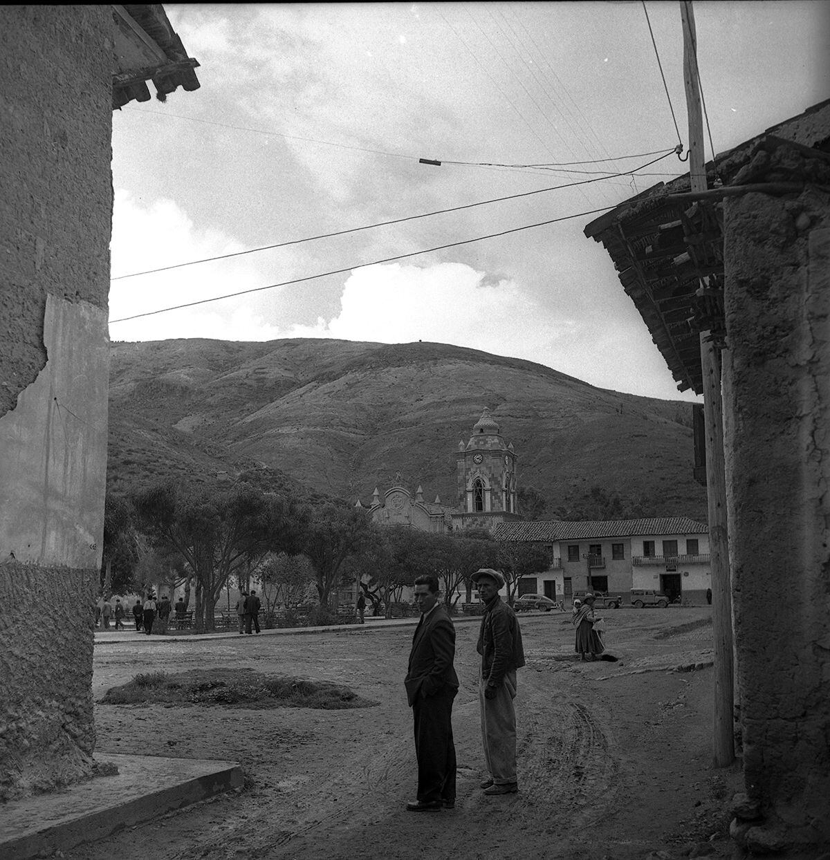 Junín, febrero de 1957. 

Imagen de una zona de Huancayo, en Junín, 30 años después de esa primera ruta de allí hasta Lima que se hizo en un auto Dodge de seis cilindros.  (Foto: GEC Archivo Histórico)
