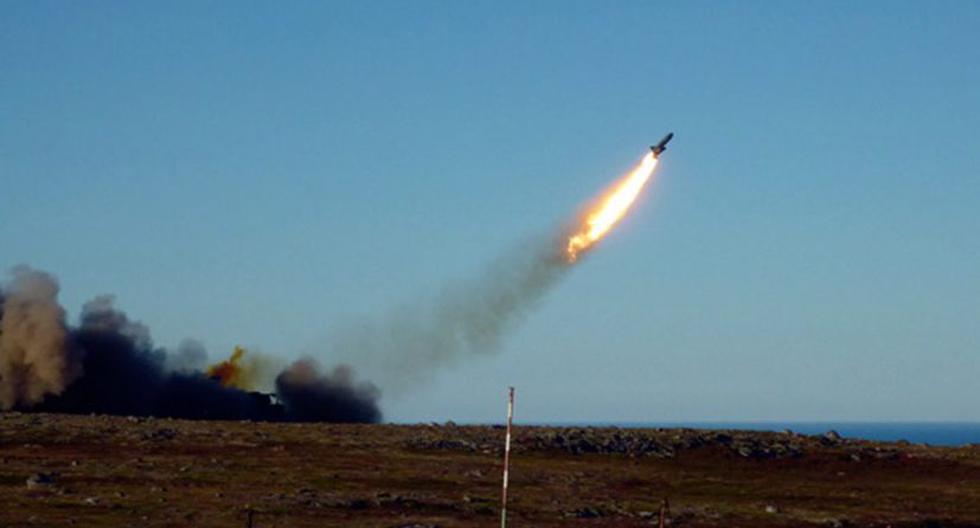 Misil de prueba lanzado por Rusia en Moscú (Foto: EFE)