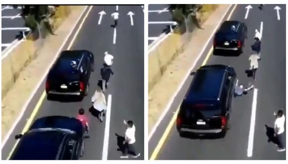 En un breve video de 15 segundos, se muestra que tras pasar la camioneta que escolta al presidente de México, un vehículo que iba atrás y atropella a un joven. (Foto: Captura de Video).