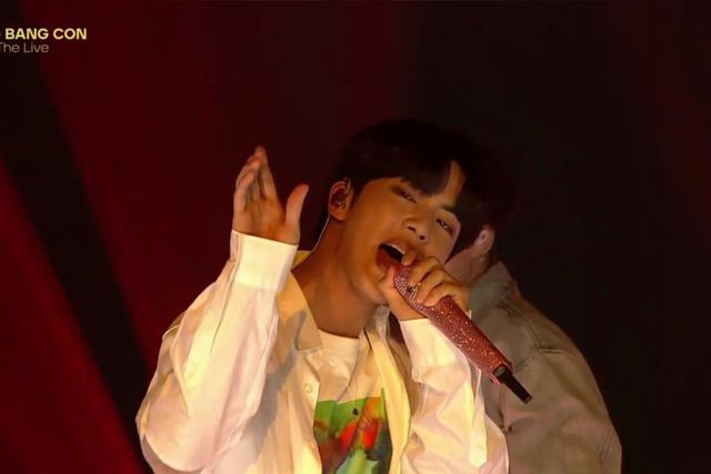 Fanáticas de “Bang Bang Con: The Live” compartieron la transmisión del concierto que tenía calidad de exclusivo para seguidores que pagaron su entrada. (Foto: Captura)