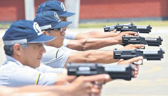 Contraloría revisa compra de armas no letales por parte de Lima