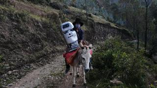 La historia de Kipi, la robot que ayuda a un profesor huancavelicano a dictar clase en los caseríos más alejados del Vraem