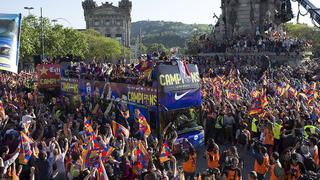 Barcelona celebró con sus miles de hinchas el título de la Liga española 