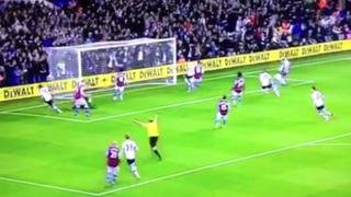 ¿Árbitro celebró goles del Tottenham en Premier League? [VIDEO]