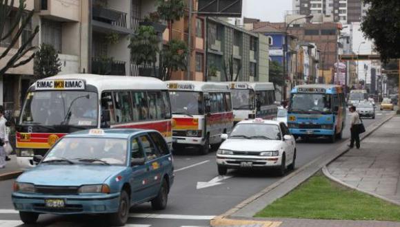 Transportistas de Lima y Callao amenazan con paro en septiembre
