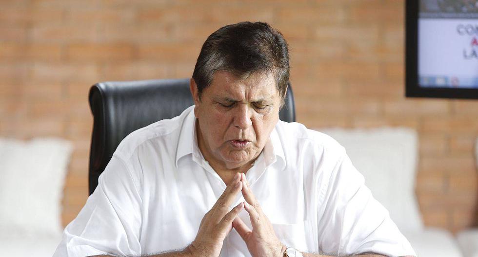 El ex presidente Alan García fue internado de emergencia en el hospital Casimiro Ulloa, en Miraflores. (Foto: GEC)