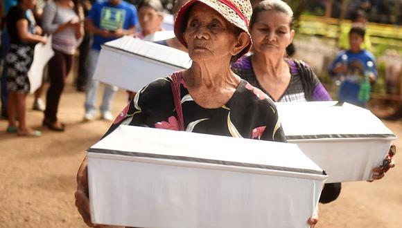 Unas 1.000 personas, en su mayoría niños, murieron durante la masacre de de El Mozote 1981 en El Salvador. (AFP).