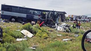 EE.UU.: Choque de tráiler y bus deja cuatro muertos en Nuevo México | VIDEO