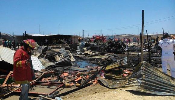 Nueve familias pierden todo por incendio en Paita