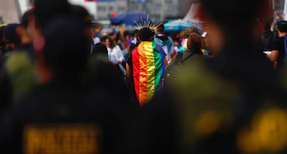 De acuerdo a la II Encuesta Nacional de Derechos Humanos, realizada por el Ministerio de Justicia e Ipsos, el 37% de la población en Perú está poco o nada dispuesto a contratar a una persona trans: Hugo Curotto/ @photo.gec