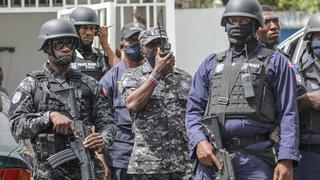 Policía de Haití rodea a sospechosos del asesinato del presidente en dos edificios de Puerto Príncipe