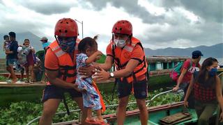 Filipinas evacua a casi un millón de personas al acercarse el tifón más fuerte del mundo en el 2020