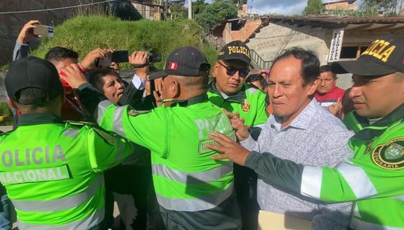 Legislador Segundo Montalvo insultó a periodistas a salida de evento regional en Amazonas. (Foto: Diario Marañón Amazonas/Facebook)