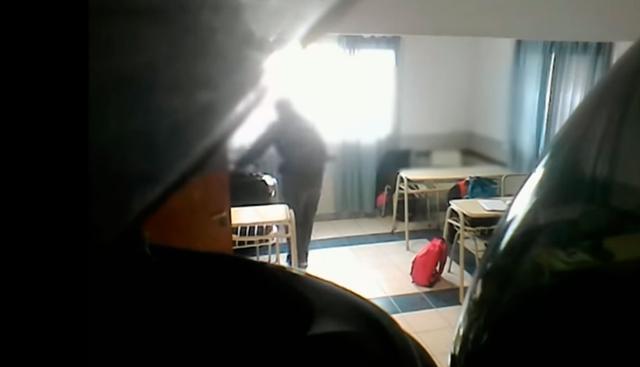 Profesor de educación física es captado robando a sus alumnos en Arrecifes. (Foto: Facebook/captura)