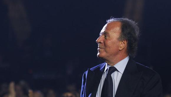 Julio Iglesias realizaría gira musical por Latinoamérica