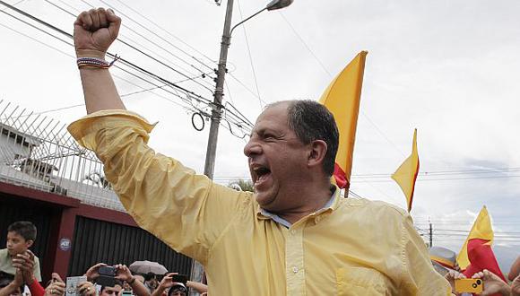 Costa Rica: Solís gana la presidencia con el 78% de votos