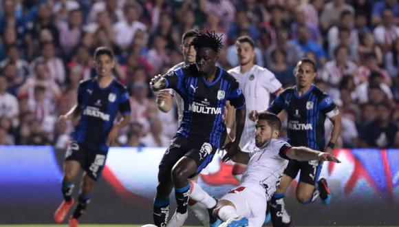 Chivas y Querétaro igualaron sin goles por la décima jornada de la Liga MX. | Foto: Gallos Blancos