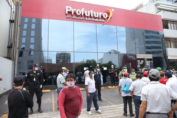 Con el retiro de hasta S/2.000, los peruanos podrán afrontar la crisis frente al COVID-19 (Foto: Andina)