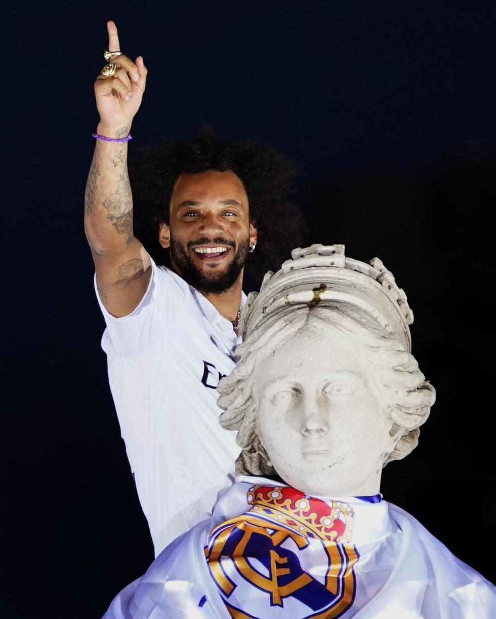Lámpara Real Madrid conmemorativa 14 Champions - Conmimo