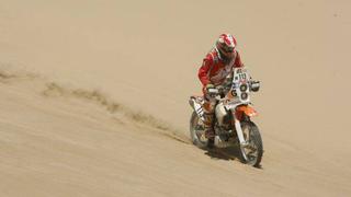 Los motociclistas peruanos mejoran sus puestos y siguen en el Dakar 2013