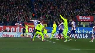 Barcelona vs. Atlético de Madrid: autogol de Miranda (VIDEO)