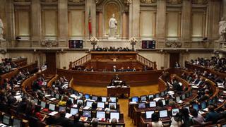 Parlamento portugués legaliza la eutanasia