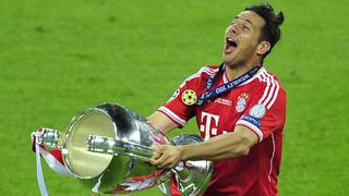 Claudio Pizarro fue homenajeado por fanáticos del Bayern Múnich con este mural en el Allianz Arena