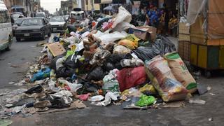 VMT: alcalde dice que en 72 horas se recogerán cerros de basura