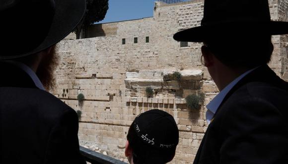 La extraña caída de una enorme piedra del Muro de los Lamentos alerta a los judíos. (Foto: AFP)