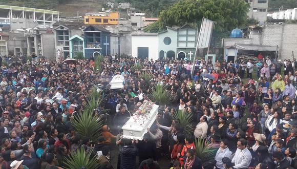 Apurímac: dan último adiós a víctimas tras derrumbe de hotel en Abancay